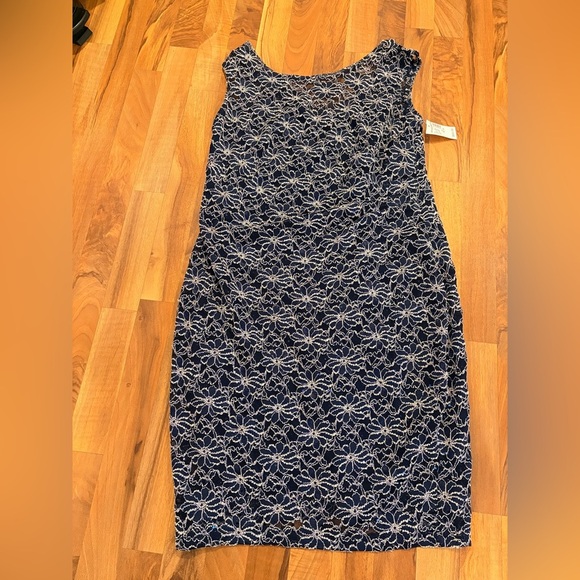 Dress Barn Elegant Navy and Cream Midi Dress - Picture 5 of 7